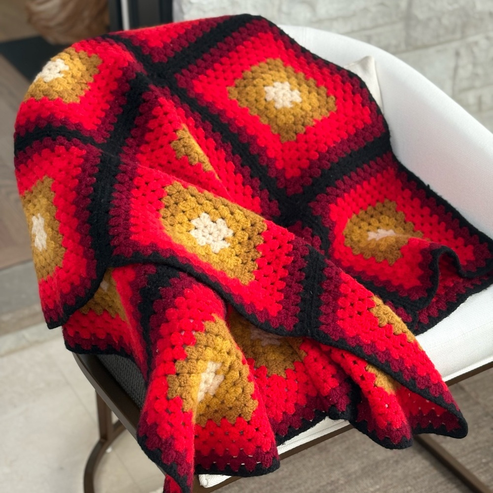 Handmade  Granny Square Lap Knit Crochet Afghan Throw Blanket 60" x 30”